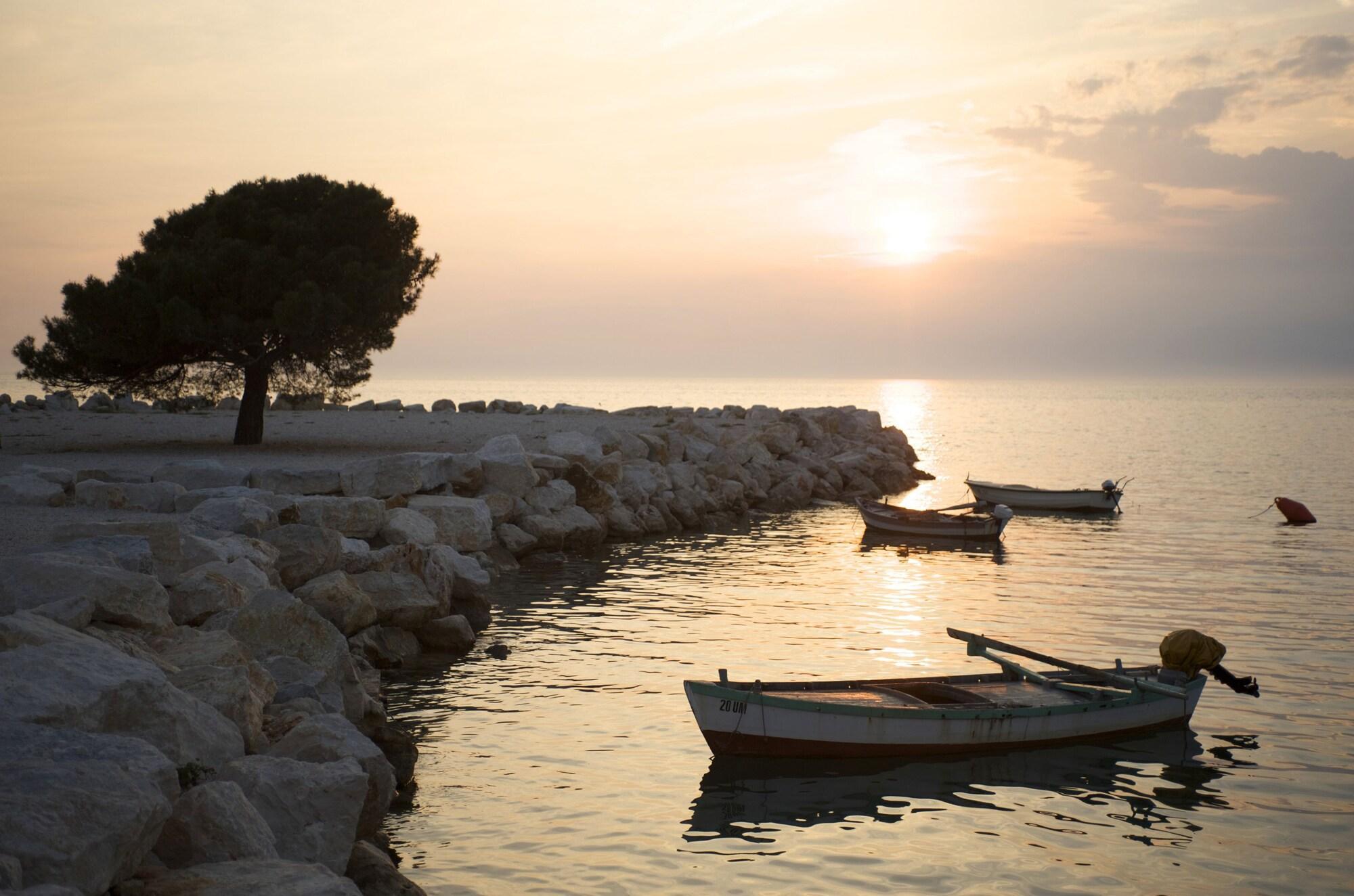 Rivalmare Beach Boutique Hotel - New! Novigrad Istria Exterior foto